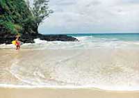 Kalihiwai Beach